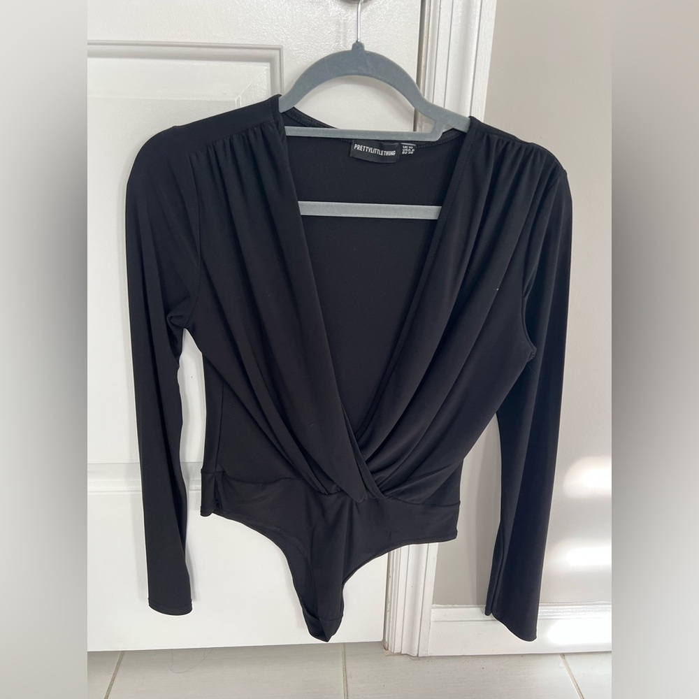 Pretty little thing black bodysuit size USA 6